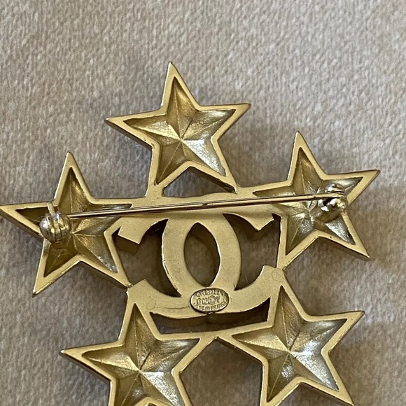 Authentic Chanel Star Brooch🌟🌟🌟 - Picture 2 of 7